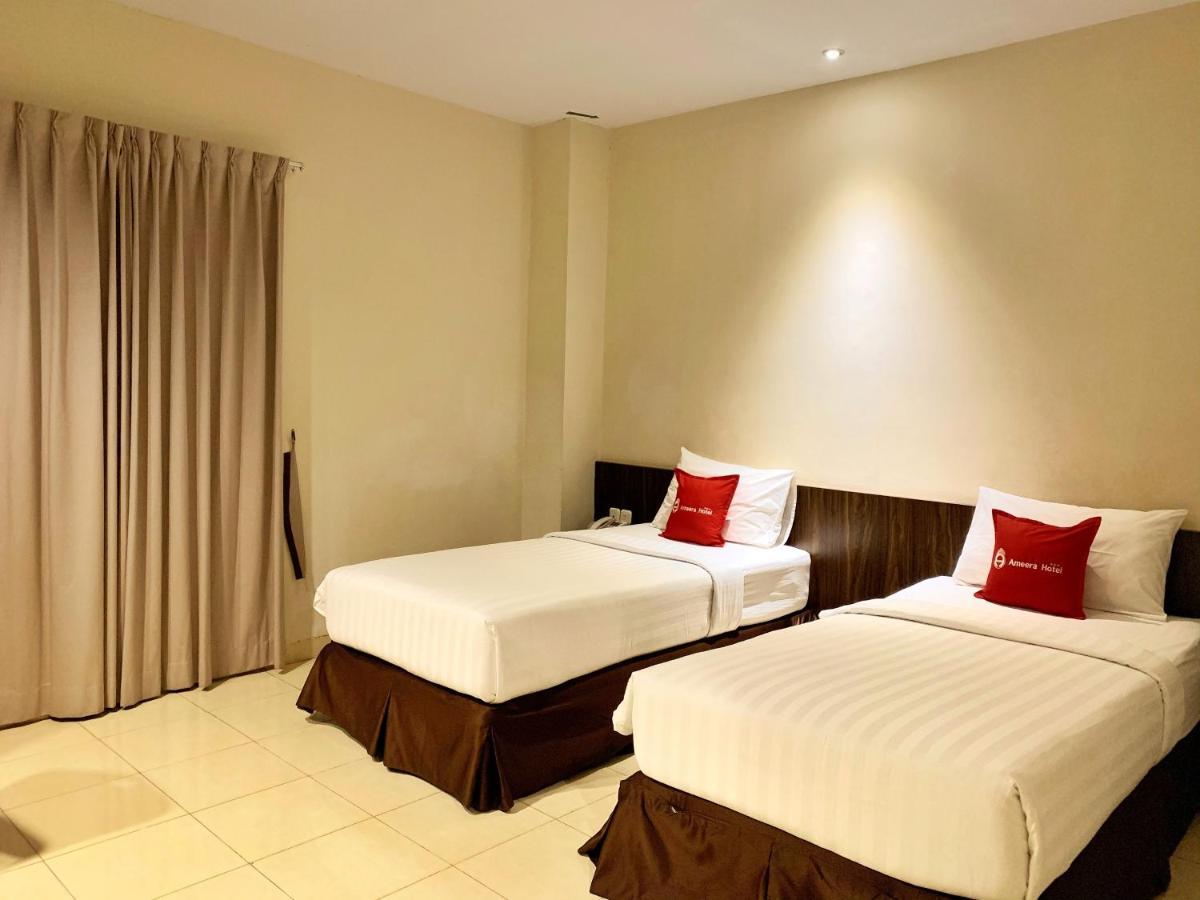 Ameera Hotel Pekanbaru Esterno foto