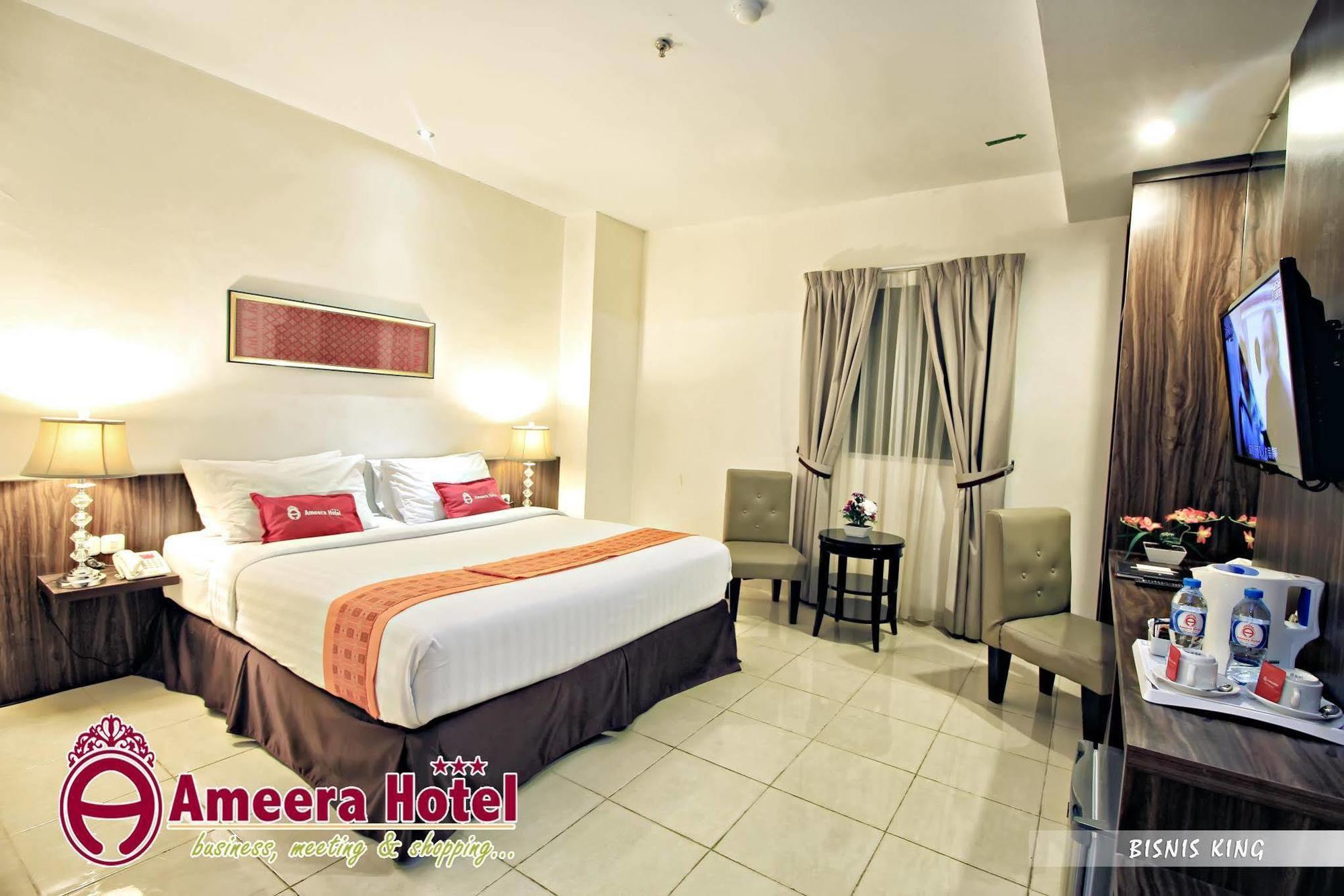Ameera Hotel Pekanbaru Esterno foto
